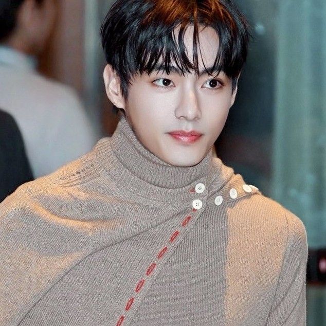 뷔 (방탄소년단)의 최신 사진