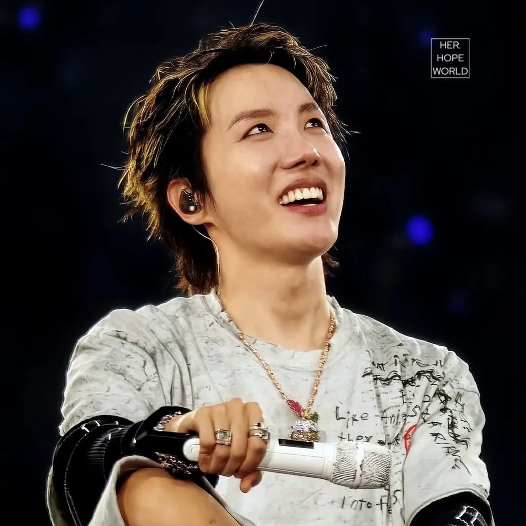 Behind-the-scenes cut of j-hope (BTS)