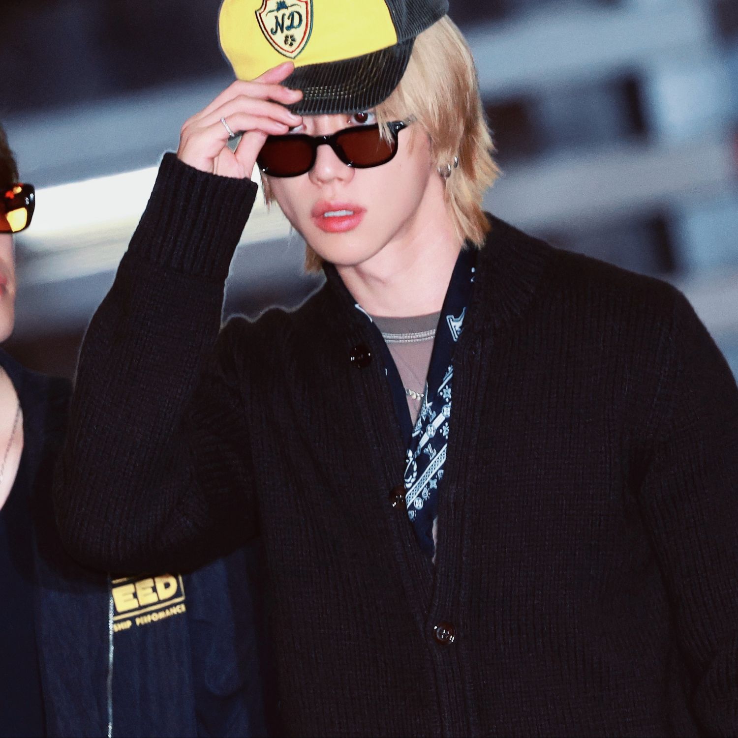 Behind-the-scenes cut of The 8 (SEVENTEEN)