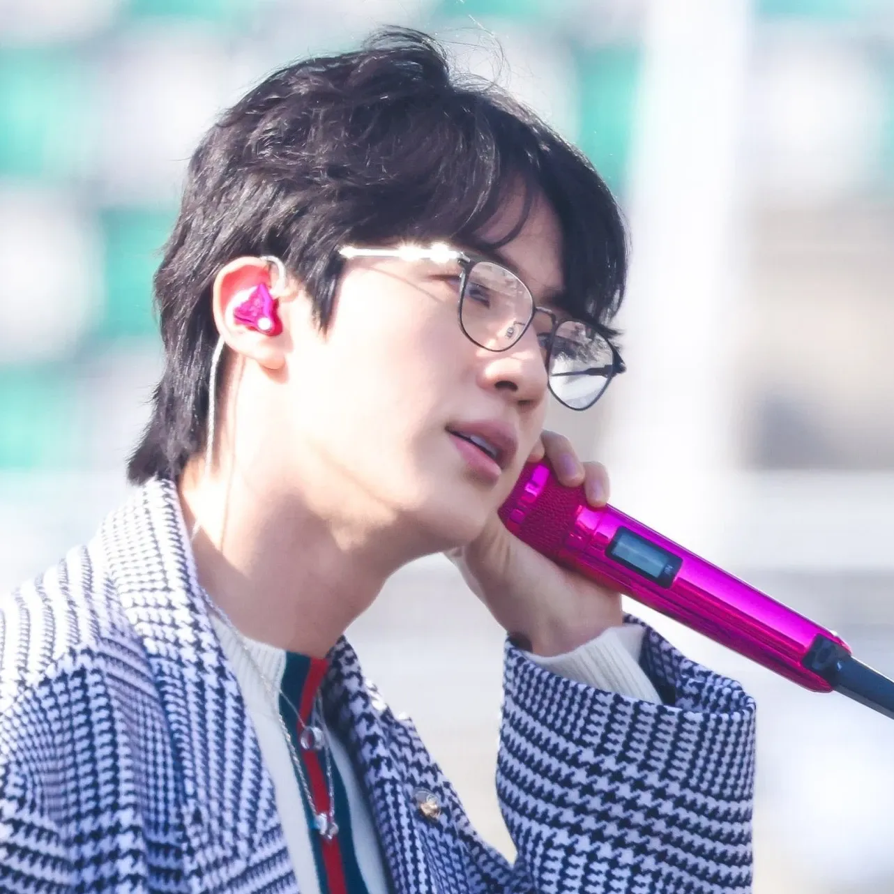 진 (방탄소년단) 최근 활동샷