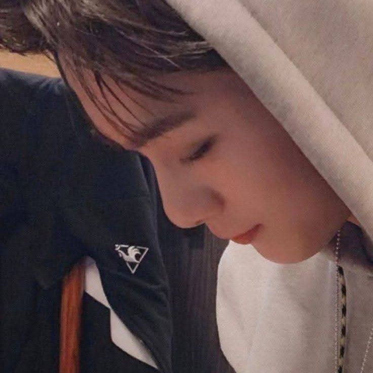 Behind-the-scenes cut of Moonbin (ASTRO)