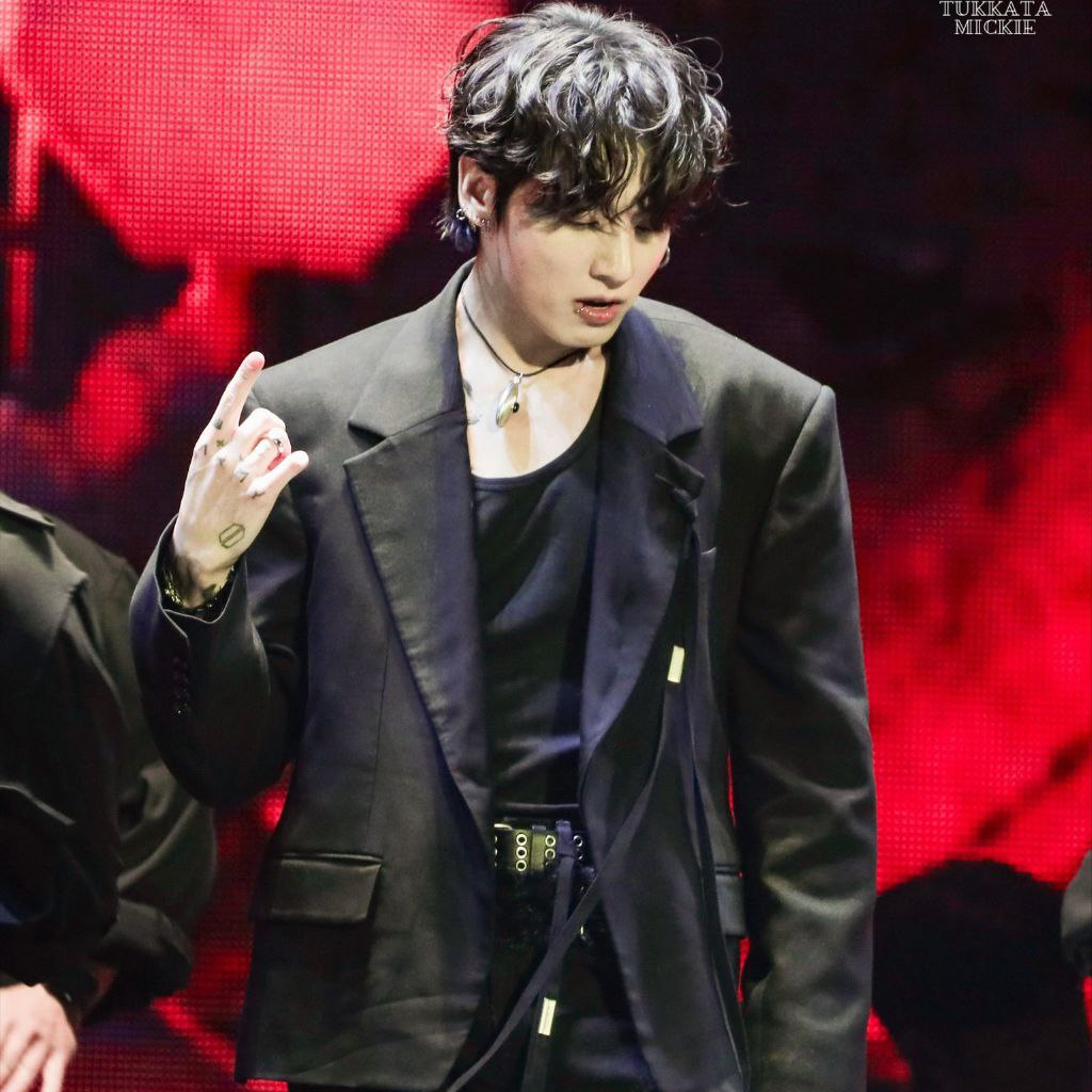 A moment captured by Jungkook (BTS)'s fan