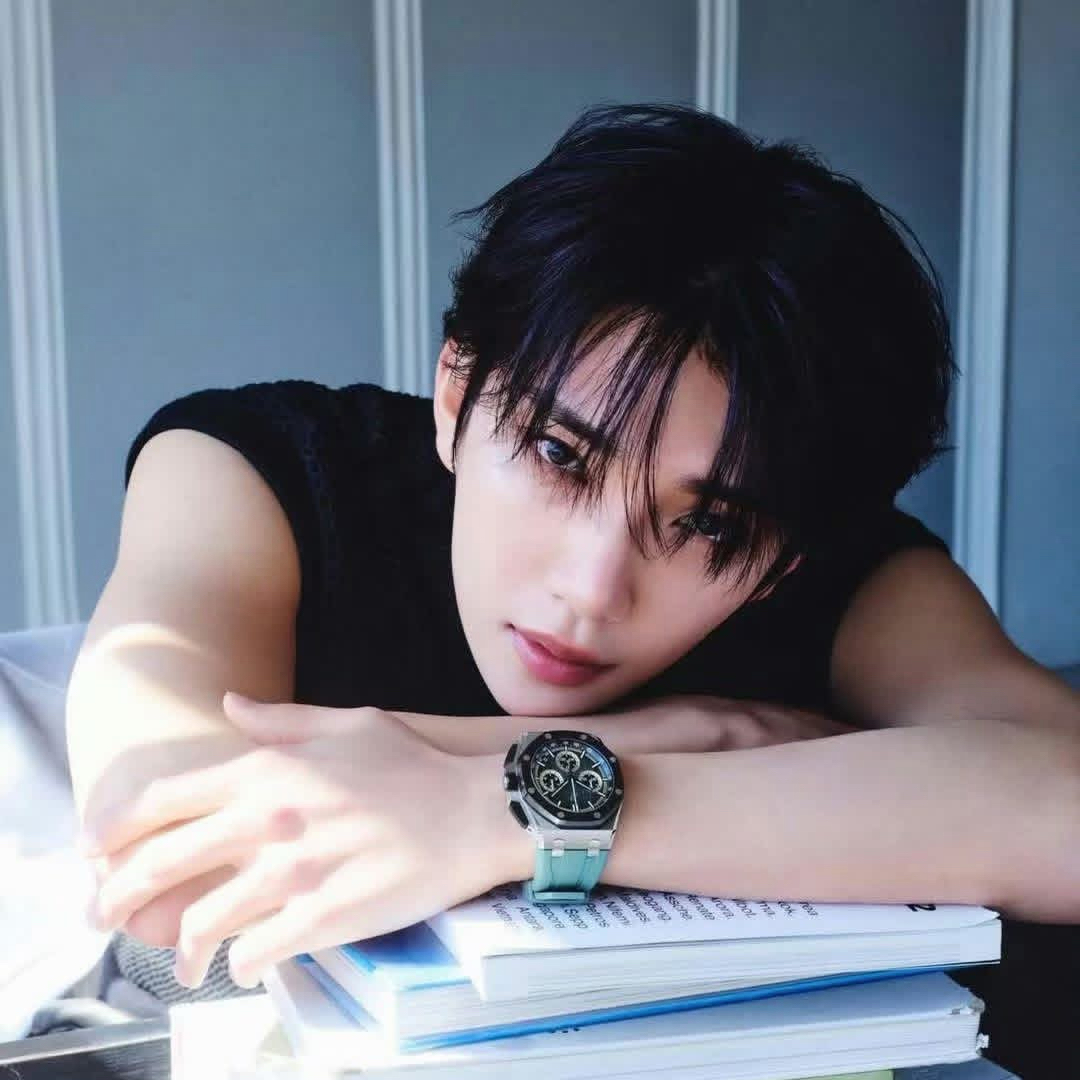 Recent activity shot of Joshua (SEVENTEEN)