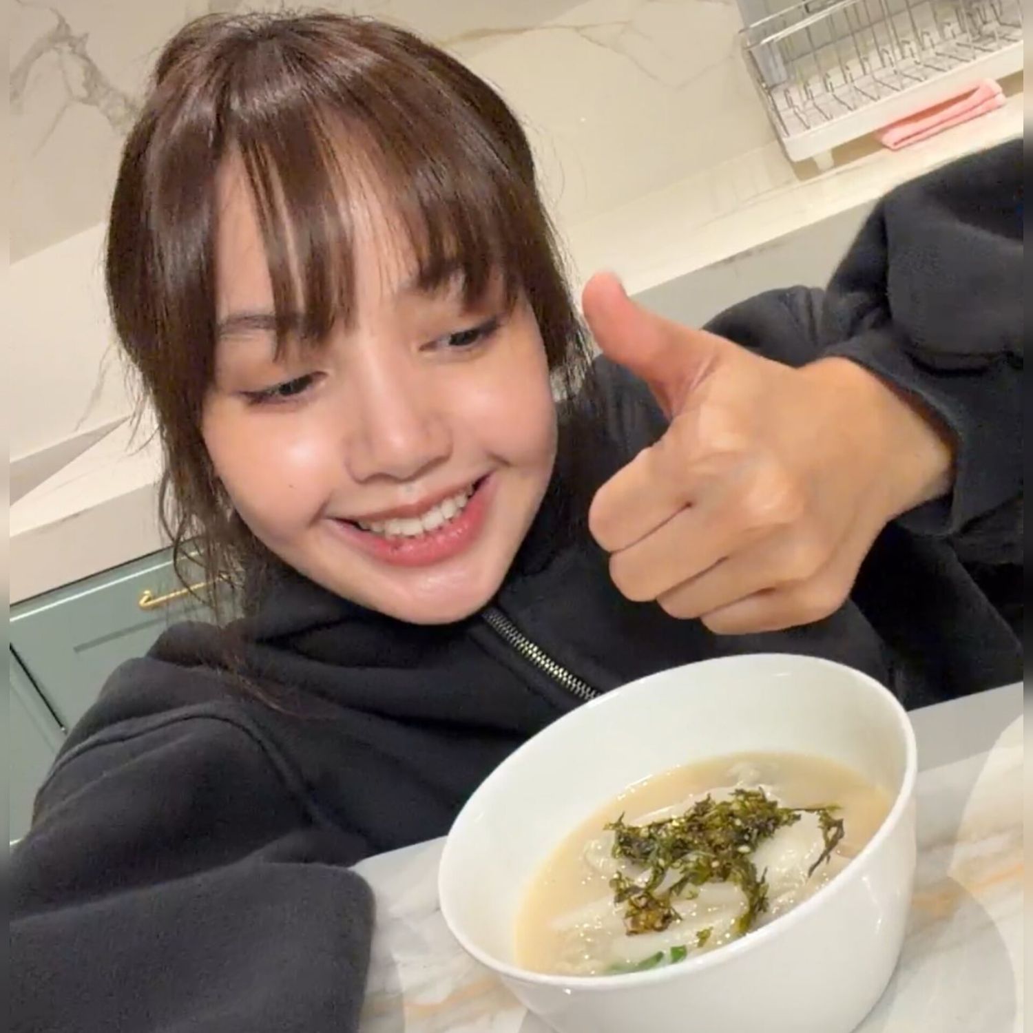 Latest photo of Lisa (BLACKPINK)