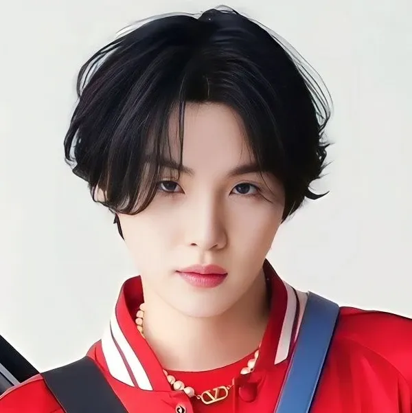 Foto aktivitas terbaru SUGA (BTS)