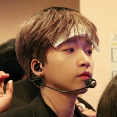 A moment captured by Jeong Sewoon's fan