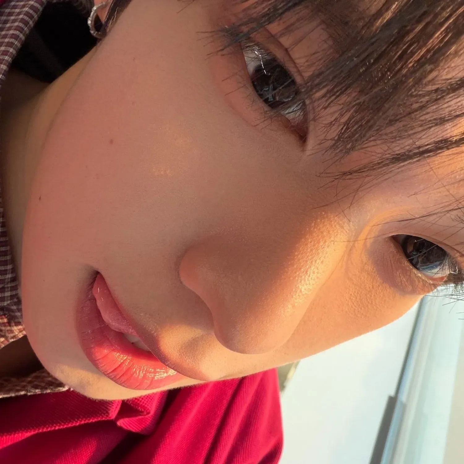Behind-the-scenes cut of Chuei Liyu (FLARE U)