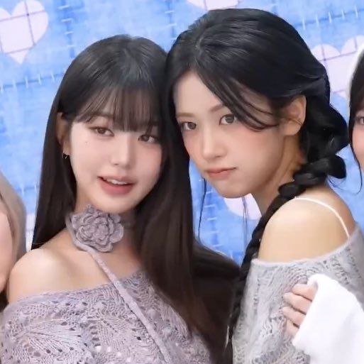 안유진 (IVE)의 비하인드 컷