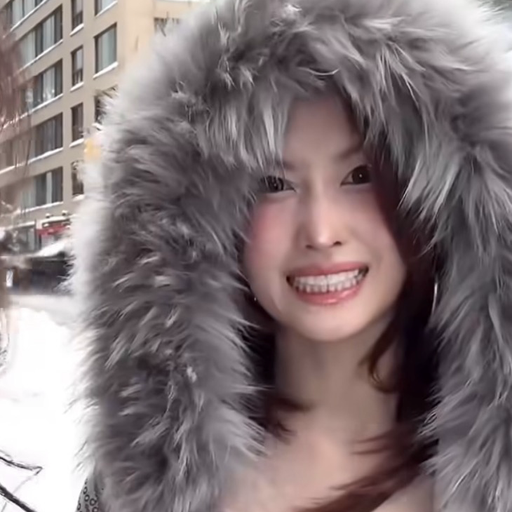 Latest photo of Momo (TWICE)