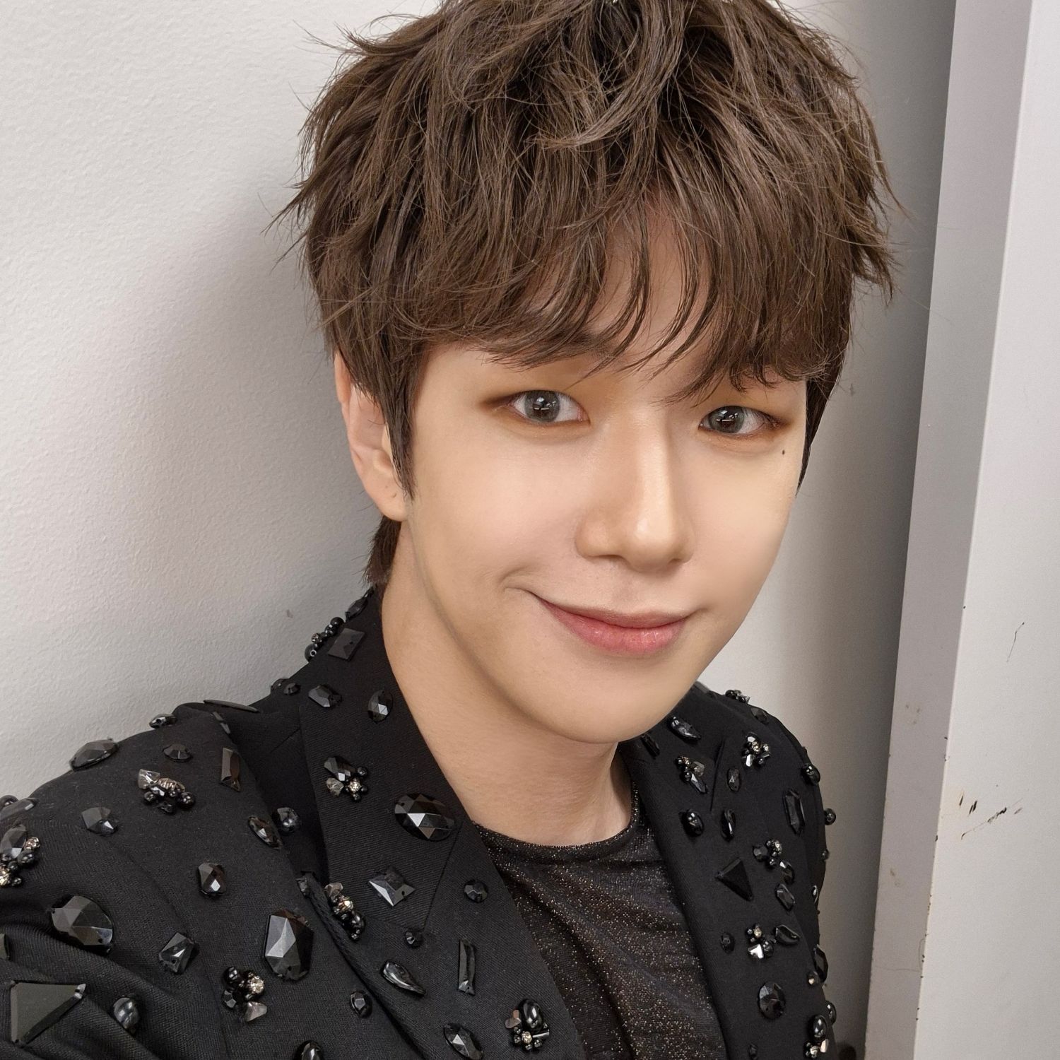 Behind-the-scenes cut of Kang Daniel