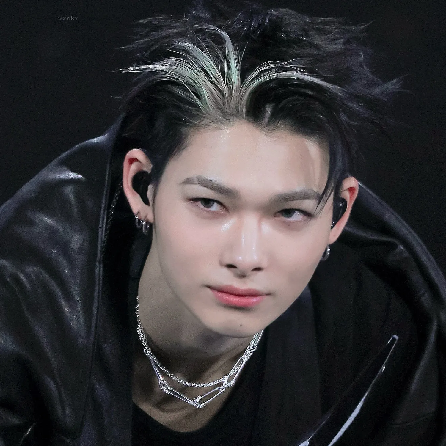 NI-KI (ENHYPEN)的最新照片