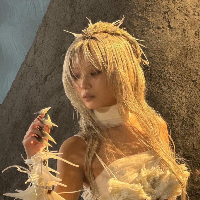 Latest photo of Soyeon (i-dle)