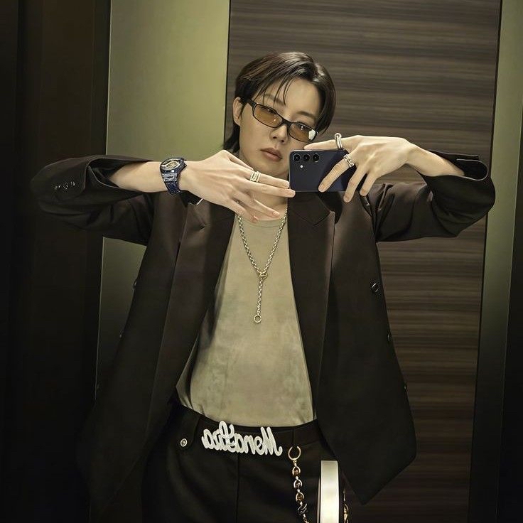 J-hope (防弹少年团)的最新照片