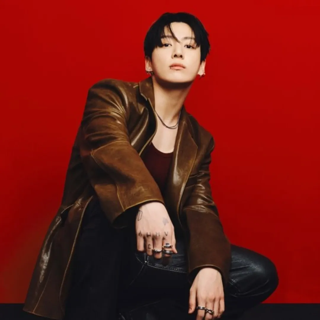 Foto aktivitas terbaru Jungkook (BTS)