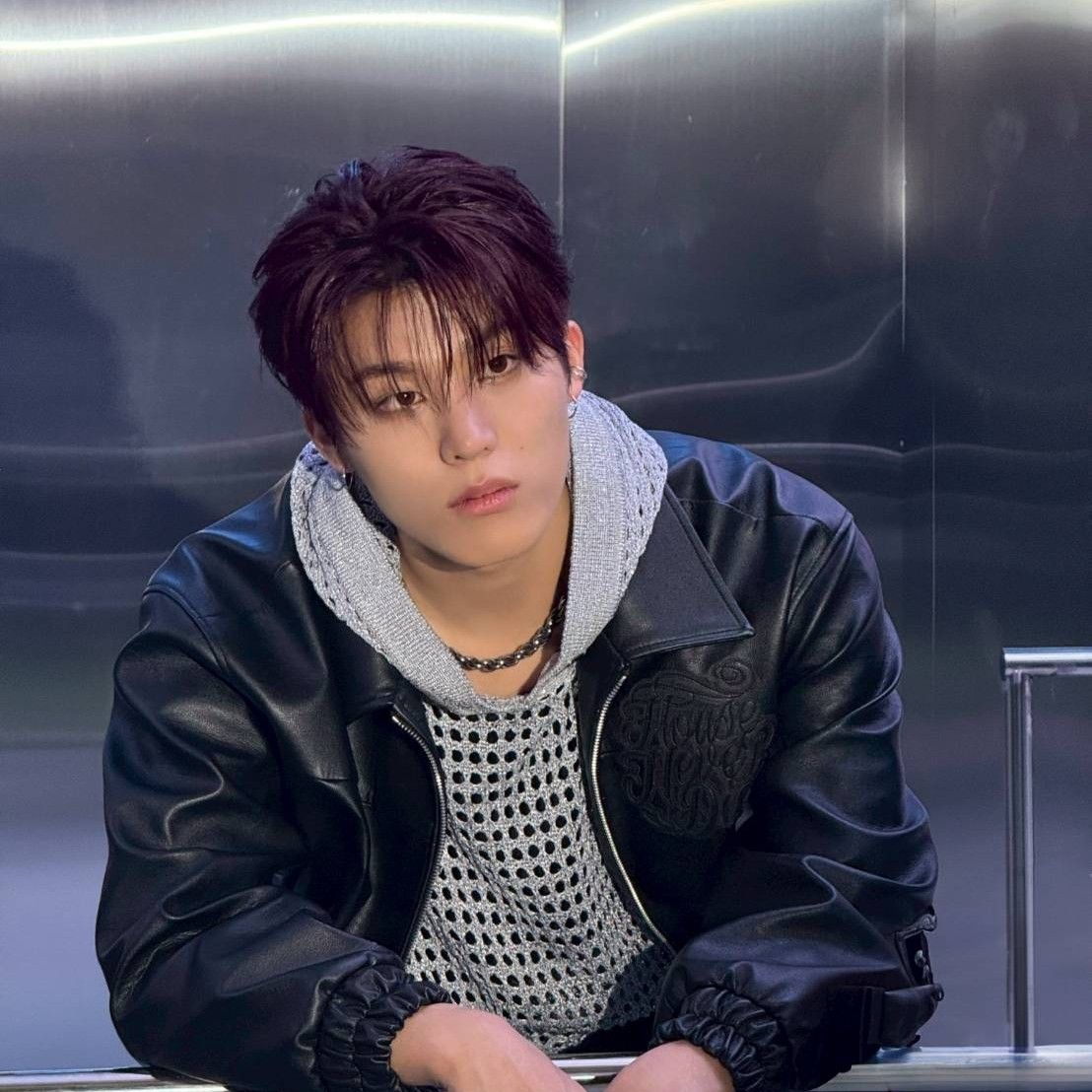 Recent activity shot of TREASURE