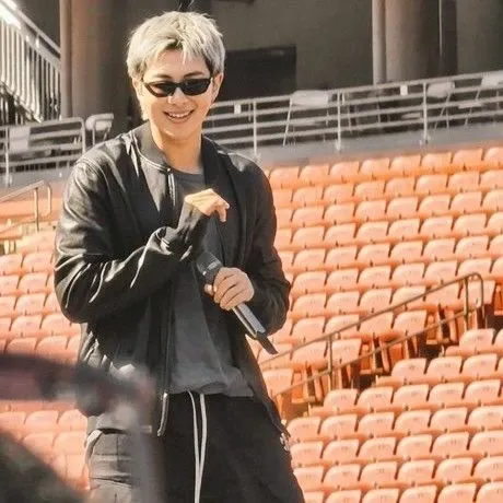 Behind-the-scenes cut of RM (BTS)