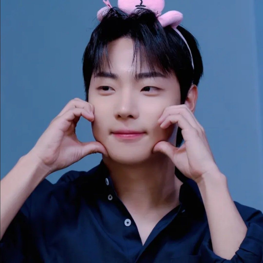 Latest photo of E-TION (ONF)