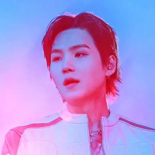 슈가 (방탄소년단)의 최신 사진