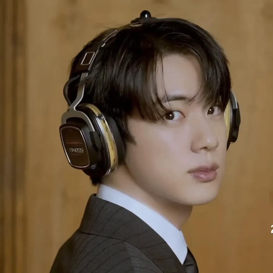 Potret di balik layar Jin (BTS)