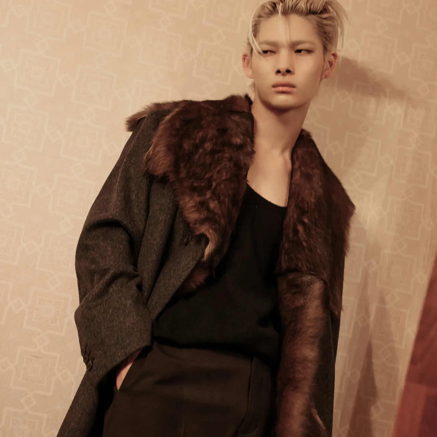 Foto aktivitas terbaru NI-KI (ENHYPEN)