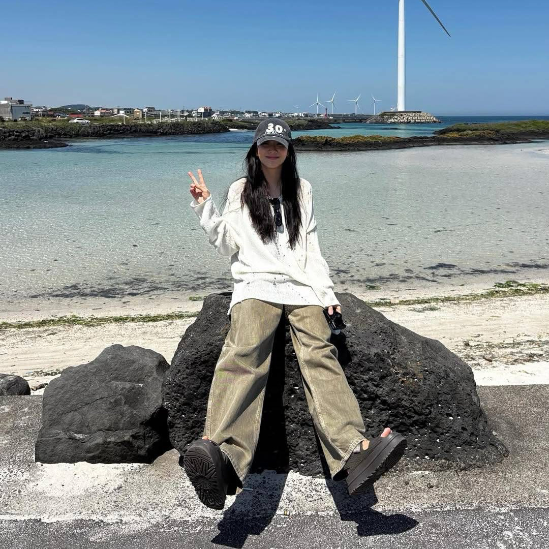 Foto terbaru Jisoo (BLACKPINK)