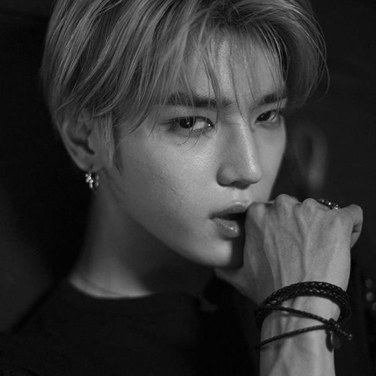 A moment captured by Taeyong (NCT 127)'s fan