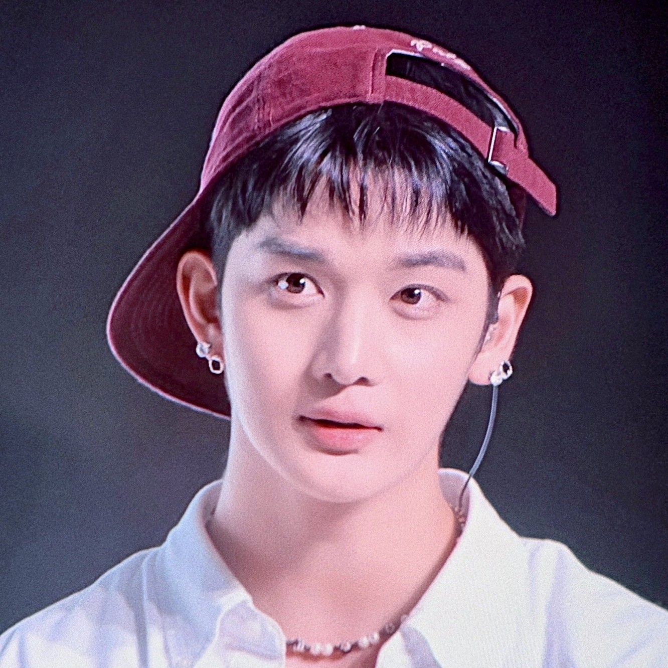 A moment captured by Bae Jinyoung's fan