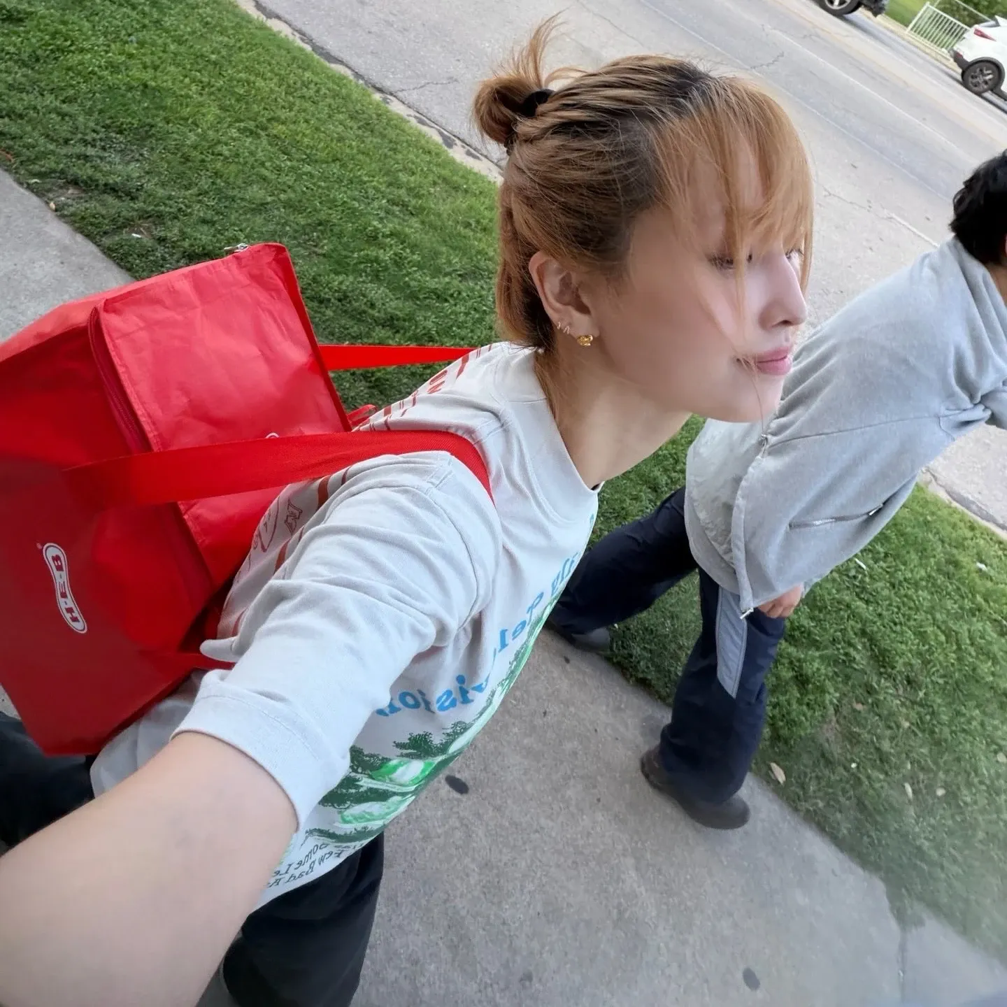 Momo (TWICE)粉絲拍下的瞬間