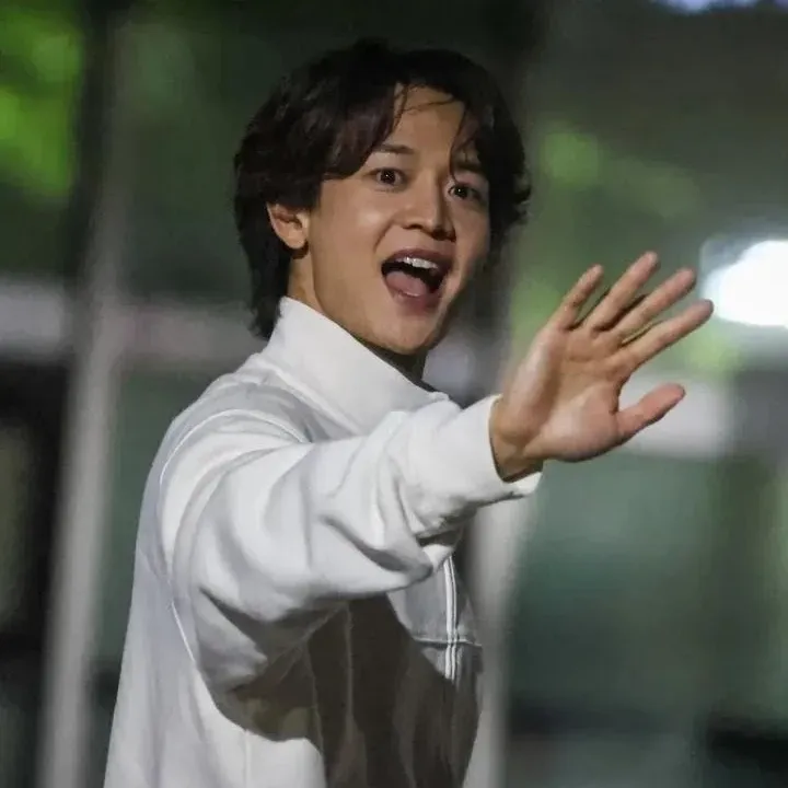 Behind-the-scenes cut of Minho (SHINee)