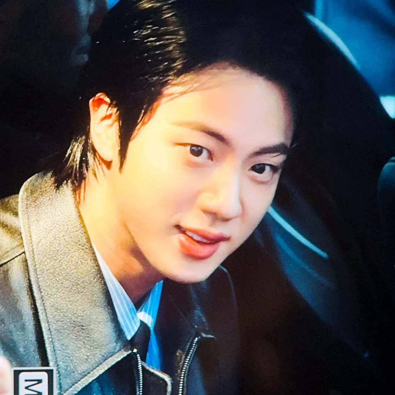 Foto aktivitas terbaru Jin (BTS)