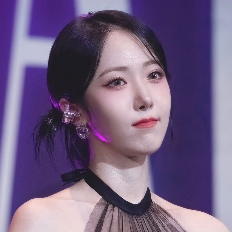 Momen yang diabadikan oleh penggemar VIVIZ