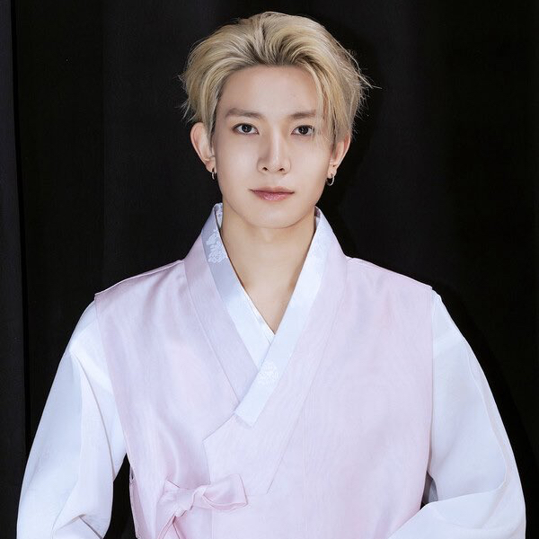 희승 (ENHYPEN)의 최신 사진