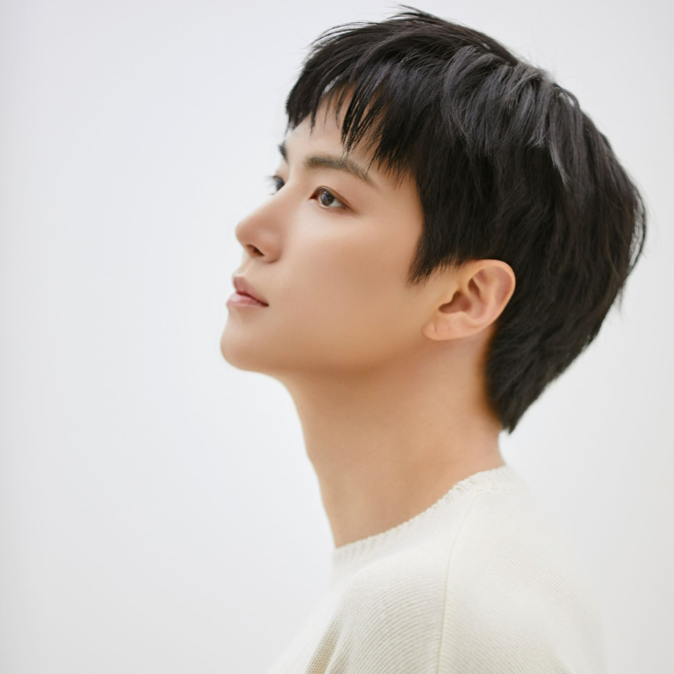 Recent activity shot of Kim Jonghyeon