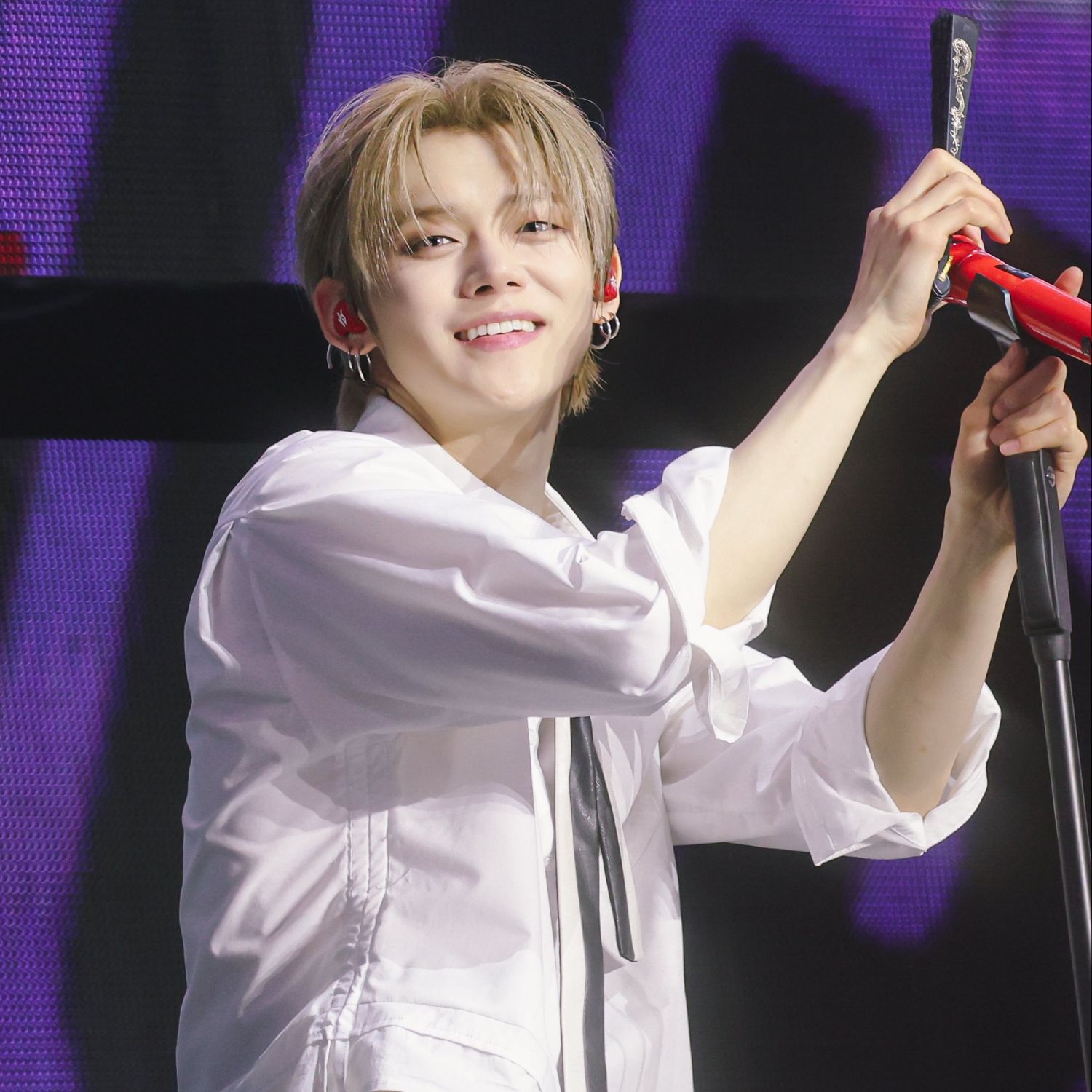 然竣 (TOMORROW X TOGETHER)的最新照片