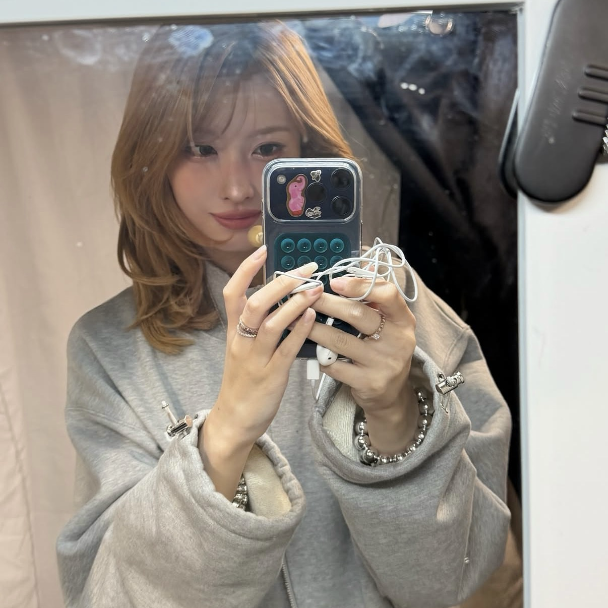 Momo (TWICE)的幕後花絮