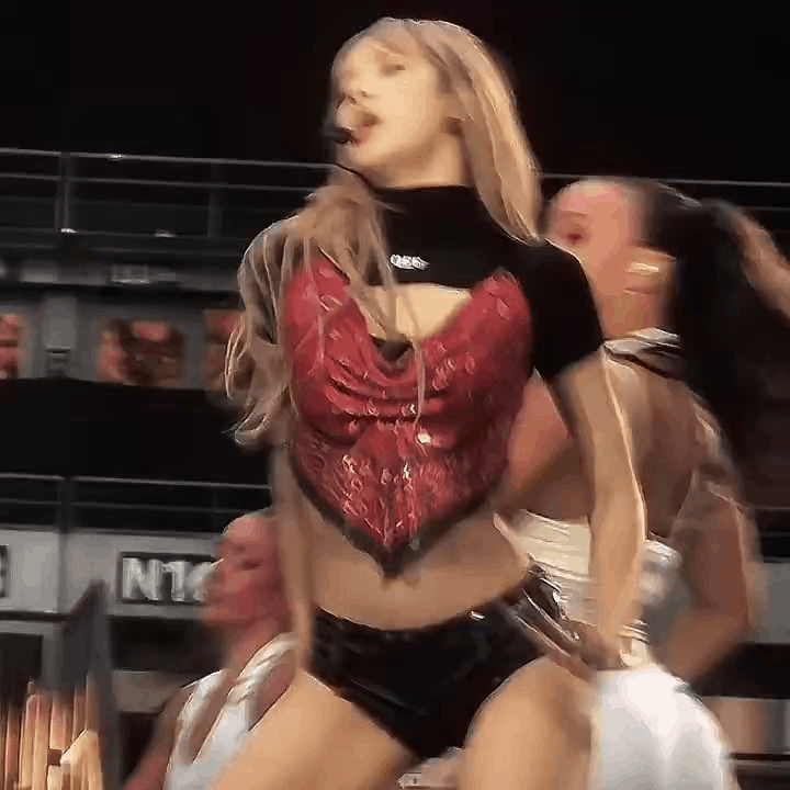 Foto terbaru Lisa (BLACKPINK)