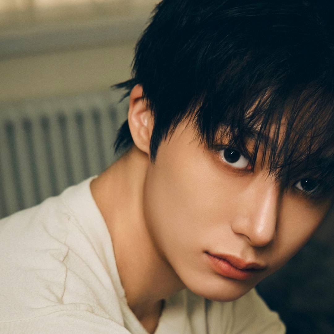 Behind-the-scenes cut of Hyungwon (MONSTA X)