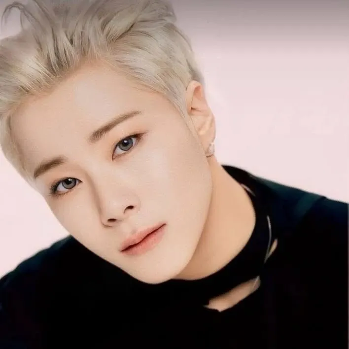 아스트로 최근 활동샷