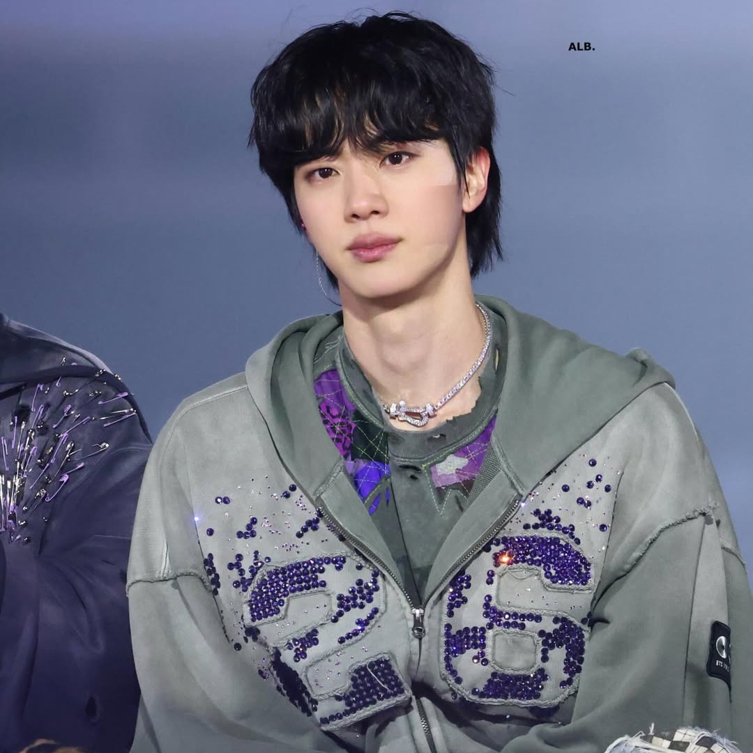 Behind-the-scenes cut of Jin (BTS)