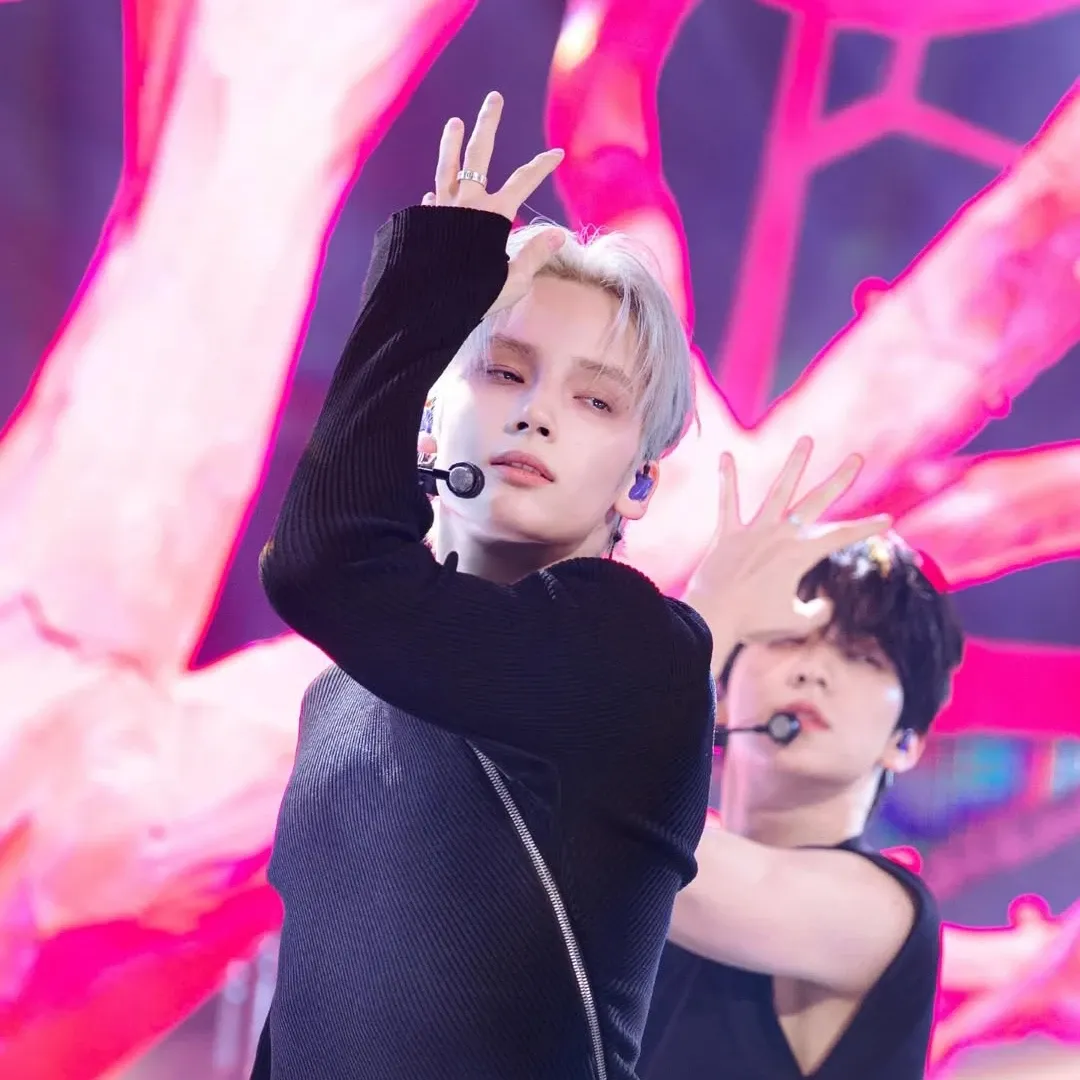 Behind-the-scenes cut of HueningKai (TOMORROW X TOGETHER)