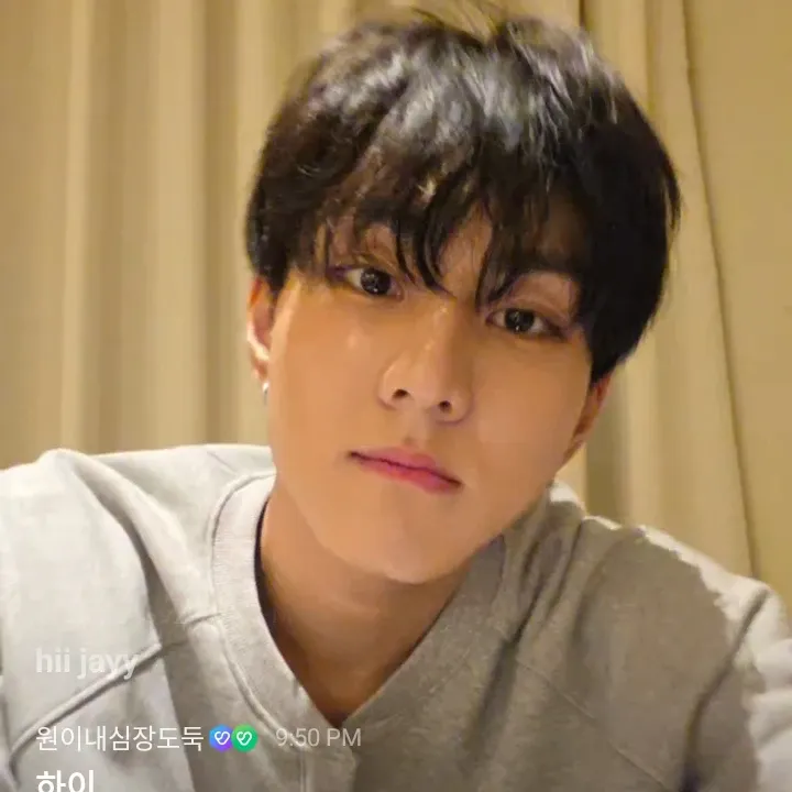 Behind-the-scenes cut of Jungwon (ENHYPEN)