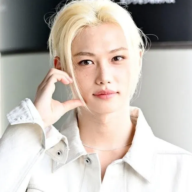 Behind-the-scenes cut of Stray Kids