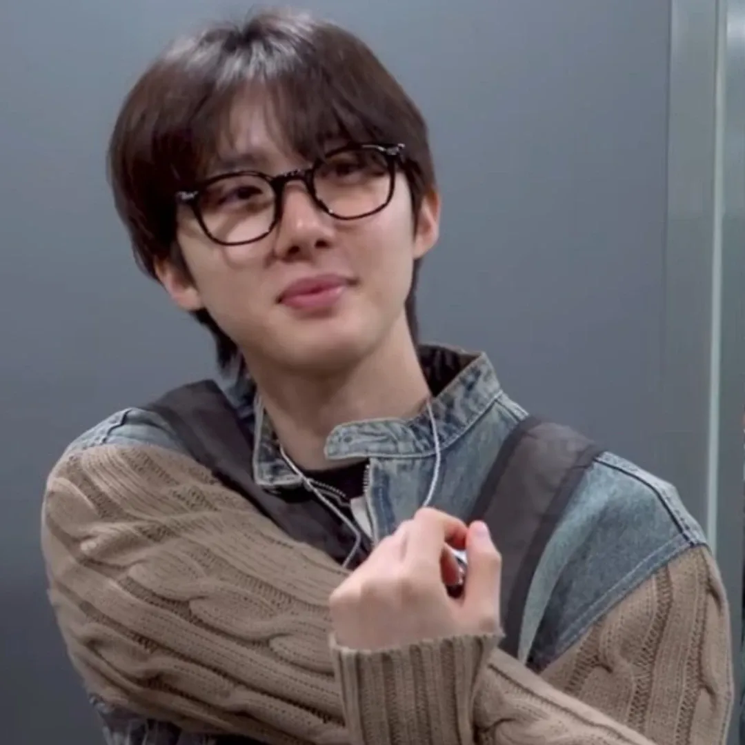 Latest photo of Hui (PENTAGON)