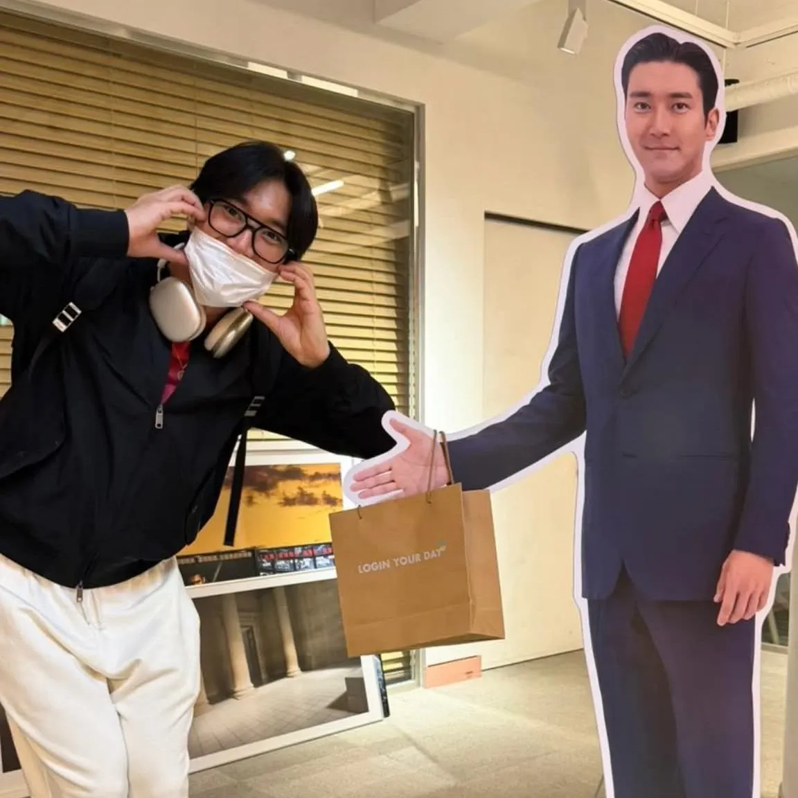 始源 (Super Junior)的最新活动照片