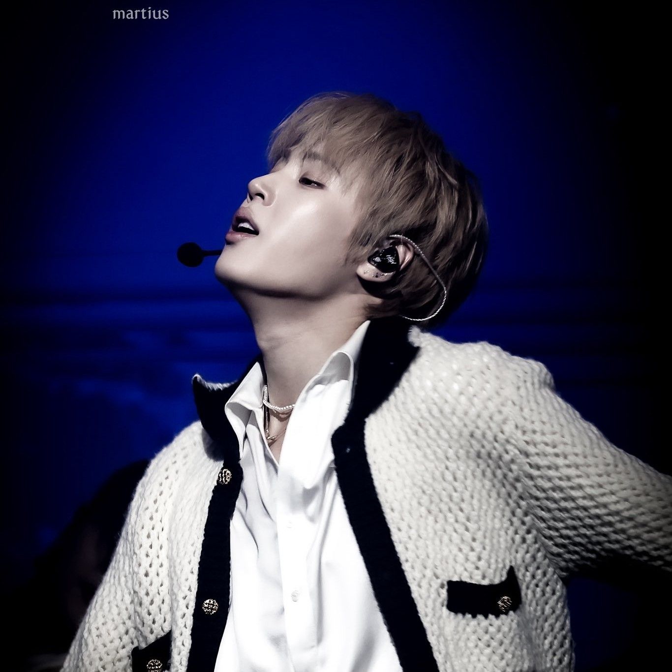 Behind-the-scenes cut of Ha Sungwoon