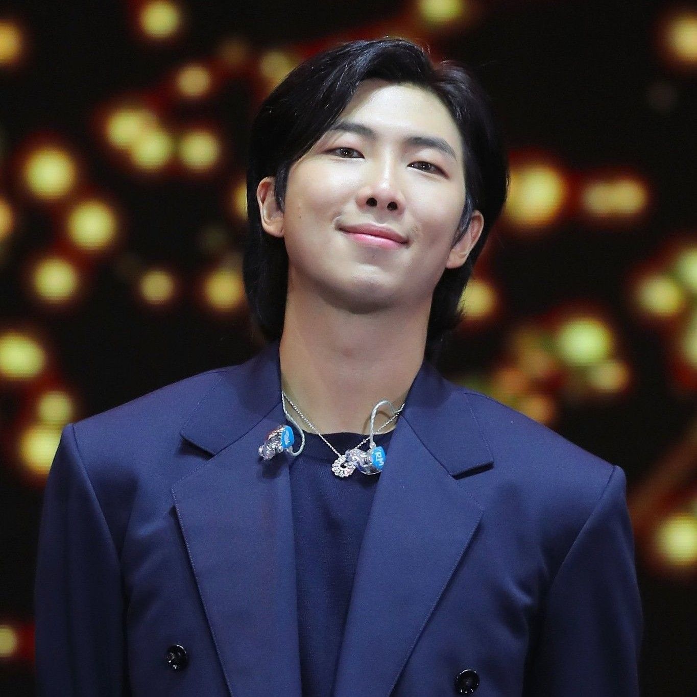 RM (防弹少年团)的最新照片