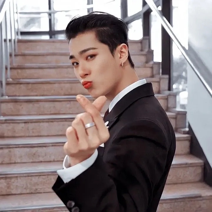 A moment captured by Moonbin (ASTRO)'s fan