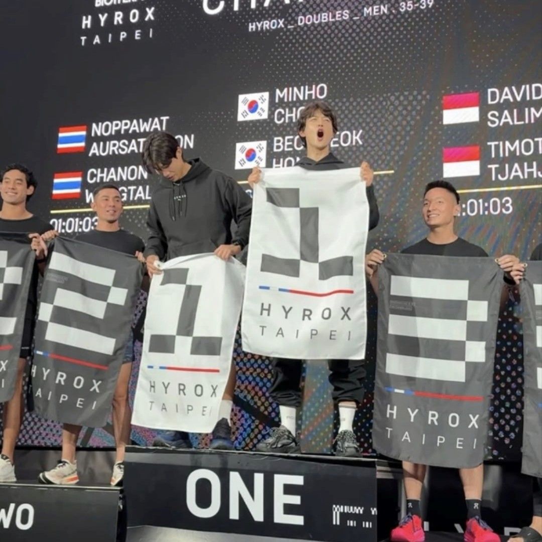 Behind-the-scenes cut of Minho (SHINee)