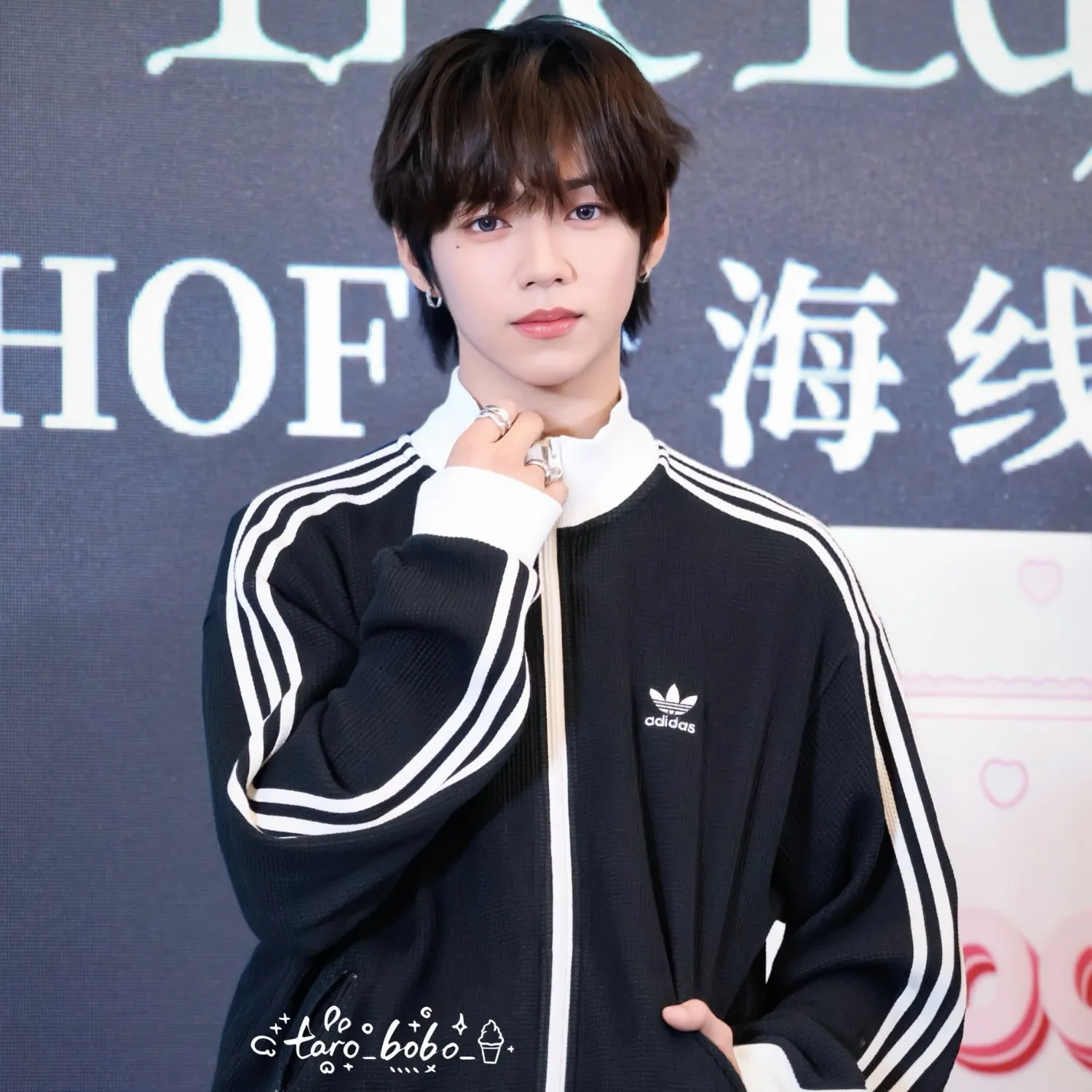 Behind-the-scenes cut of JL (AHOF)