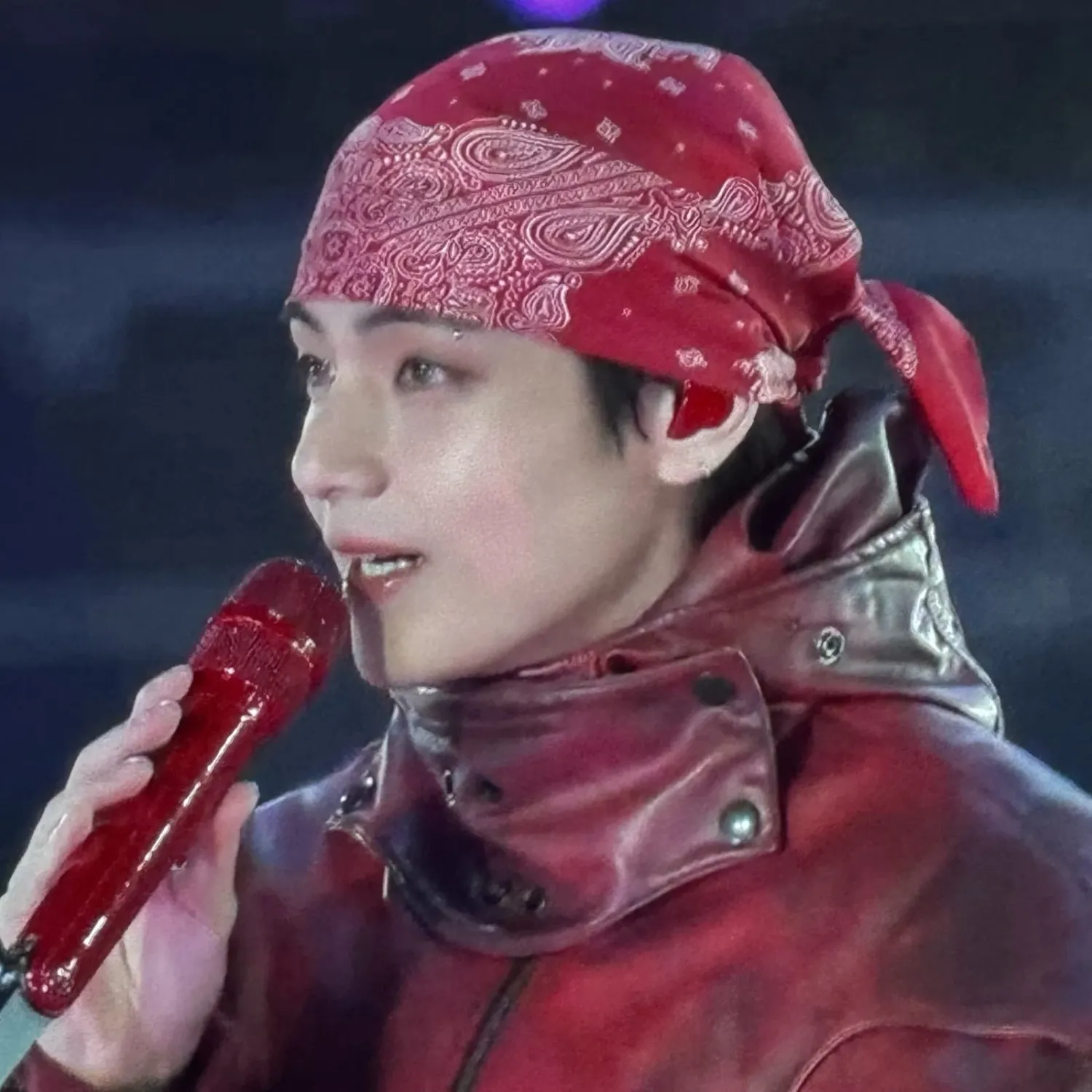 Foto terbaru V (BTS)